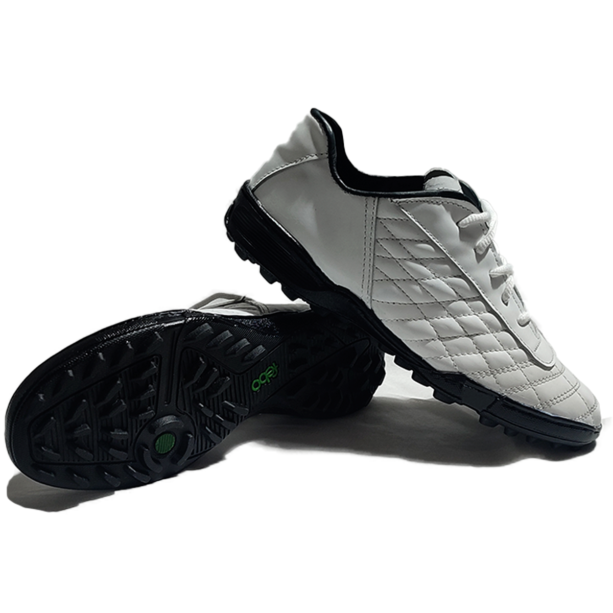 Botines Turf Sport Moves Blancos – Cuero Argentino Premium para Césped Sintético