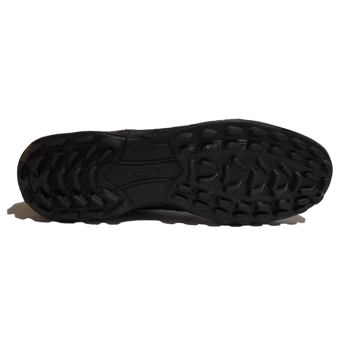 Botines Turf Sport Moves Negros – Cuero Argentino Premium para Césped Sintético